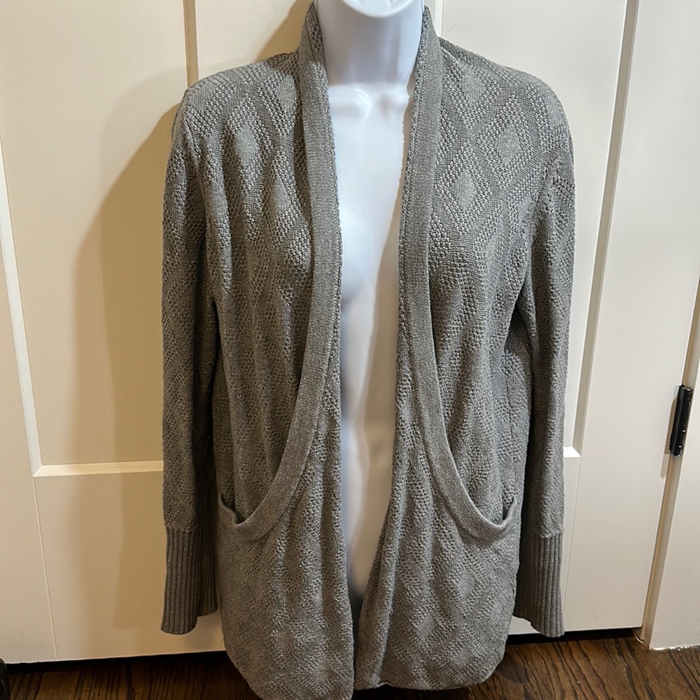 Market & Spruce M Gray Sweater cardigan